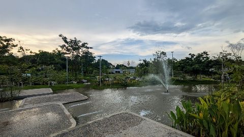 Post photo